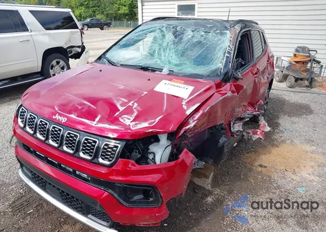 2025 Jeep Compass Limited 4X4 из США, поврежденный, VIN 3C4NJDCN3ST540787